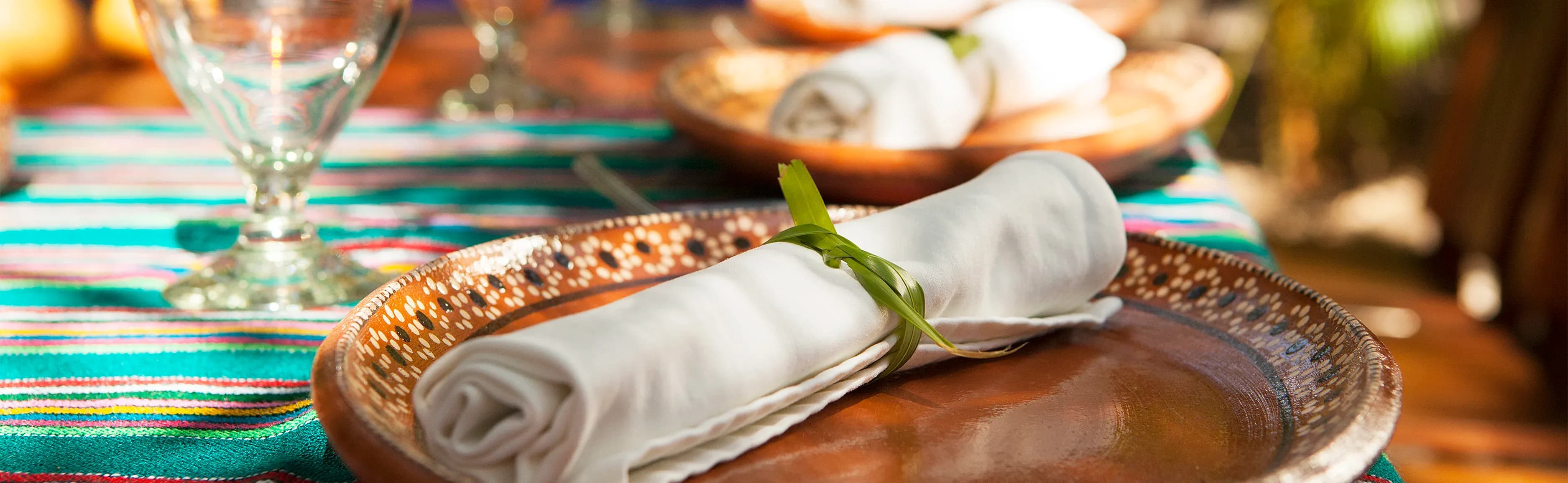 Cenas bajo la Luna en Mahekal Beach Resort: Experiencias gastronómicas en Playa del Carmen